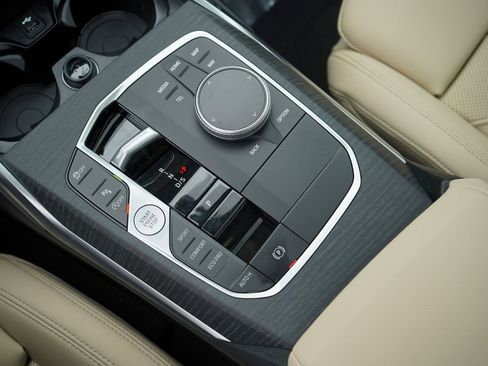 New 2026 BMW 330i Sedan w/ Convenience Package image 18