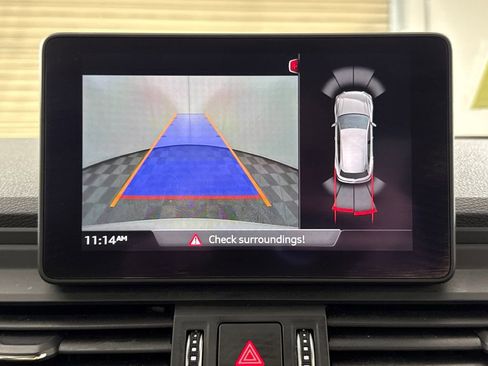 Used 2020 Audi Q5 2.0T Premium w/ Titanium Sport Package image 16