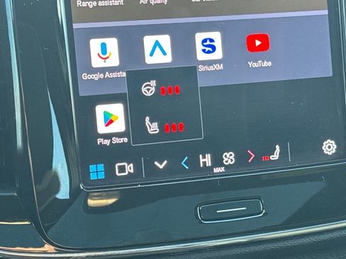 Used 2023 Volvo C40 P8 Recharge Ultimate w/ Protection Package Premier image 24