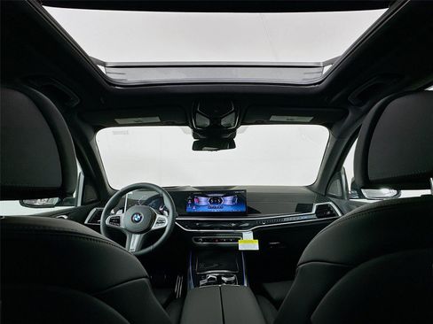 New 2026 BMW X5 xDrive40i w/ M Sport Package image 23
