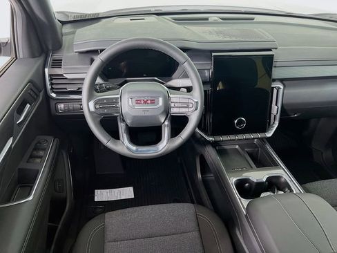 New 2025 GMC Acadia Elevation w/ LPO, Floor Liner Package image 19