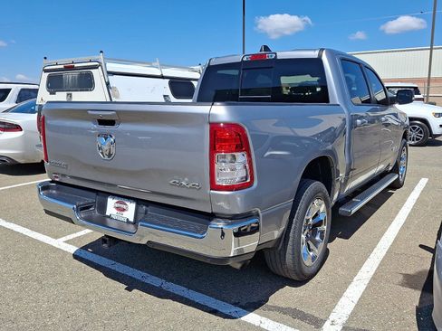 Used 2022 RAM 1500 Big Horn AWD/4WD image 4