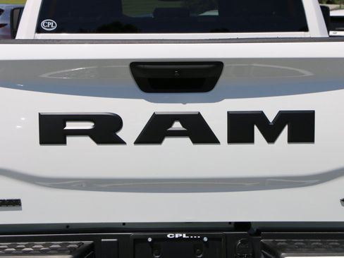 Used 2025 RAM 2500 Big Horn AWD/4WD image 5