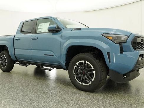 New 2026 Toyota Tacoma TRD Sport w/ TRD Sport Premium Package AWD/4WD image 6