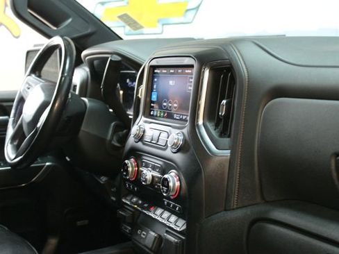 Used 2022 GMC Sierra 1500 AT4 w/ AT4 Premium Package AWD/4WD image 10