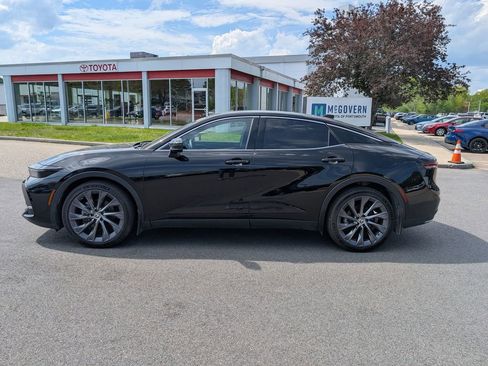 Used 2023 Toyota Crown w/ Advanced Technology Package AWD/4WD image 2