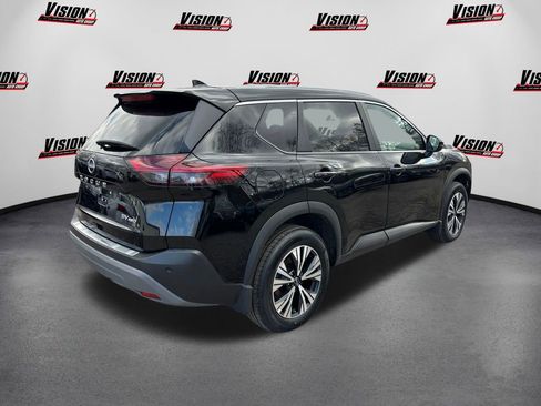 Used 2023 Nissan Rogue SV w/ SV Premium Package image 5