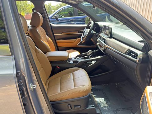 Used 2021 Kia Telluride SX w/ Towing Package FWD image 15