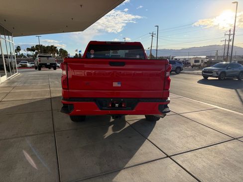 Used 2023 Chevrolet Silverado 1500 Custom image 4
