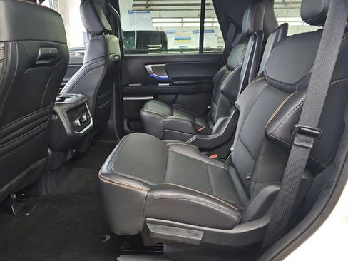 Used 2025 Ford Expedition Tremor AWD/4WD image 15