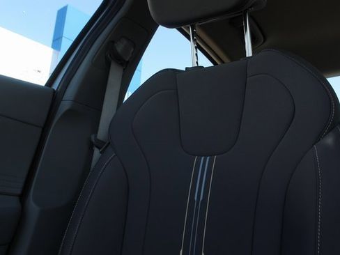 New 2026 Hyundai Elantra Blue image 25