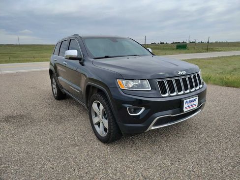 Used 2016 Jeep Grand Cherokee Limited AWD/4WD image 7