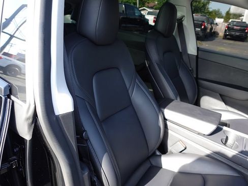 Used 2022 Tesla Model Y Performance AWD/4WD image 33