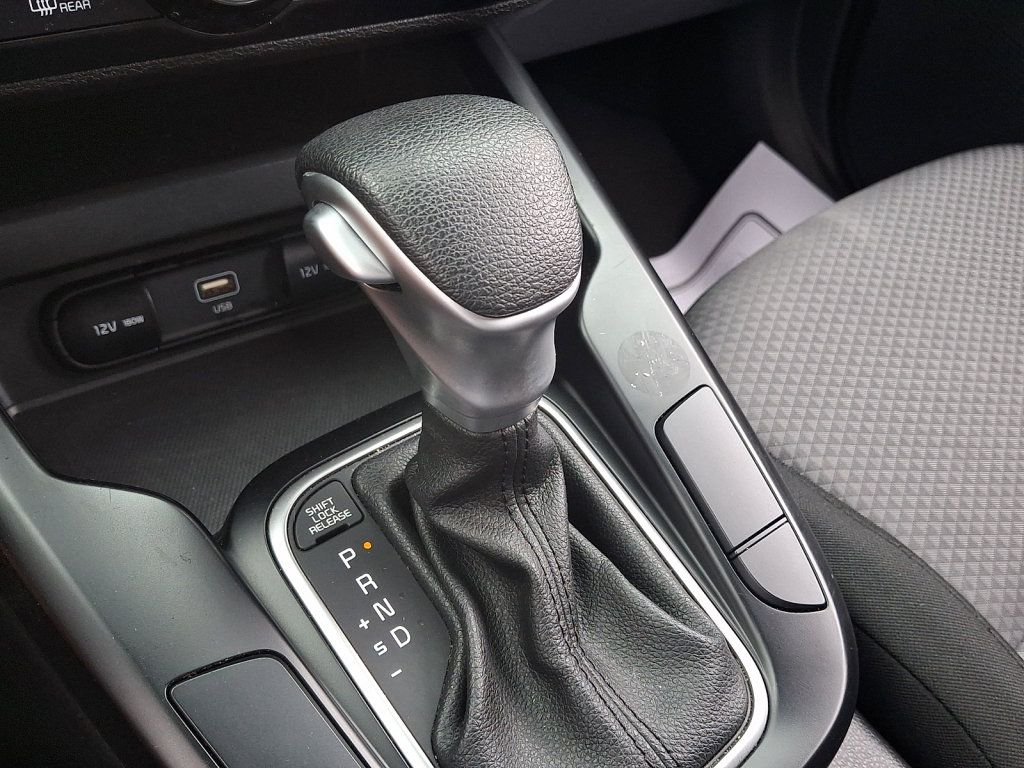 Used 2024 Kia Soul LX w/ Option Group 015 FWD image 36