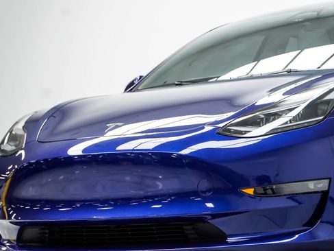 Used 2023 Tesla Model 3 Standard Range RWD image 2