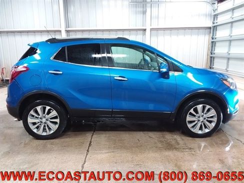 Used 2018 Buick Encore Preferred image 3
