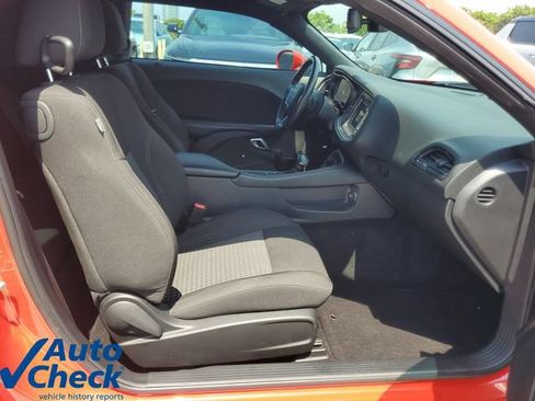 Used 2022 Dodge Challenger SXT RWD image 11