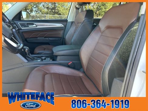 Used 2021 Volkswagen Atlas SEL Premium image 13