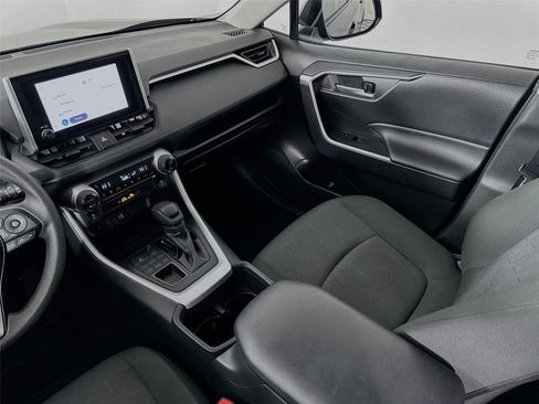 Certified 2025 Toyota RAV4 XLE image 22