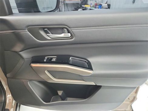 Used 2024 Nissan Pathfinder Platinum w/ Cargo Package image 42