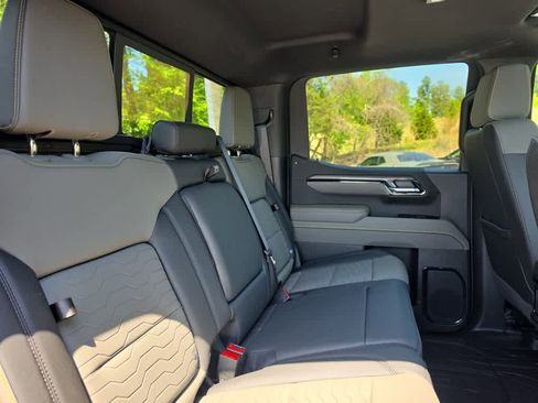 New 2026 Chevrolet Silverado 1500 ZR2 w/ LPO, Dark Essentials Package image 31