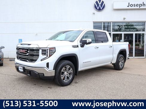 Used 2025 GMC Sierra 1500 SLT AWD/4WD image 1