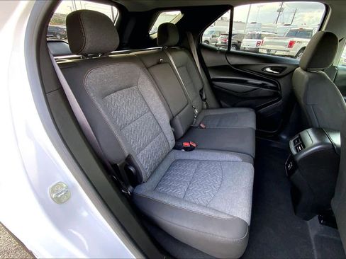 Used 2022 Chevrolet Equinox LT image 19
