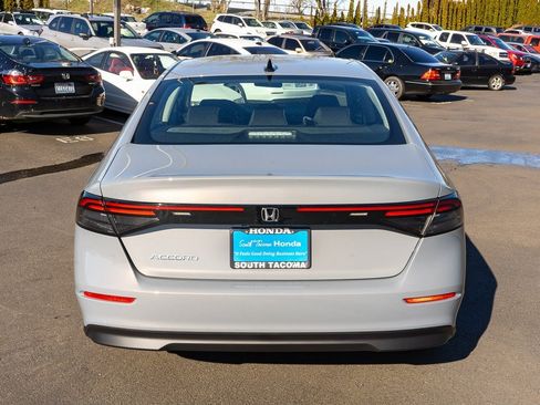 New 2026 Honda Accord SE image 7