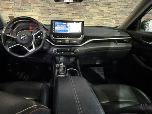 Certified 2023 Nissan Altima 2.5 SR w/ SR Premium Package FWD image 24