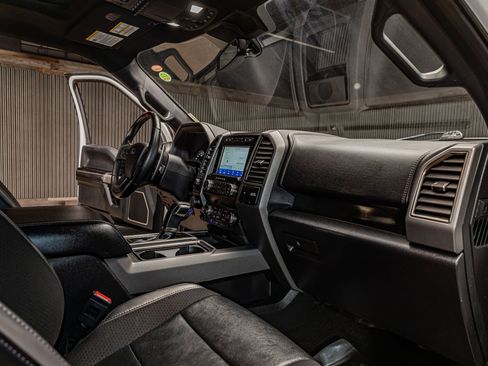 Used 2019 Ford F150 Raptor w/ Equipment Group 802A Luxury AWD/4WD image 16
