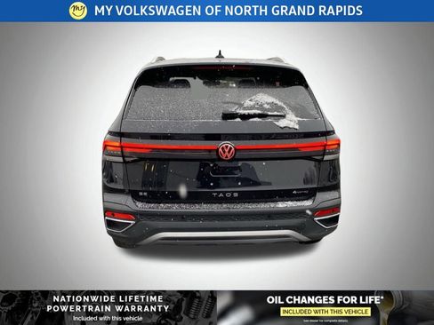 New 2026 Volkswagen Taos SE image 21