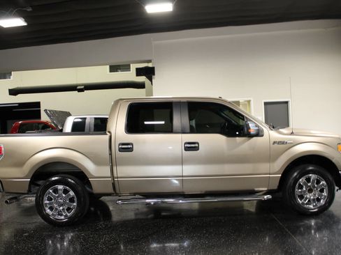 Used 2014 Ford F150 XLT w/ XLT Chrome Package RWD image 2