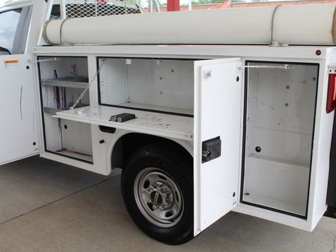 Used 2022 Ford F250 XL w/ Power Equipment Group RWD image 37
