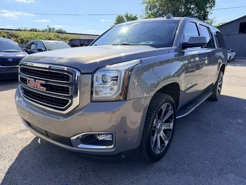 Used 2019 GMC Yukon XL SLT w/ Open Road Package AWD/4WD image 1
