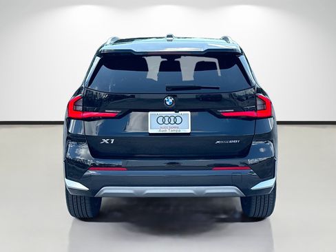 Used 2025 BMW X1 xDrive28i AWD/4WD image 4