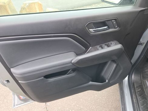 New 2025 Chevrolet Colorado LT w/ LT Convenience Package image 31