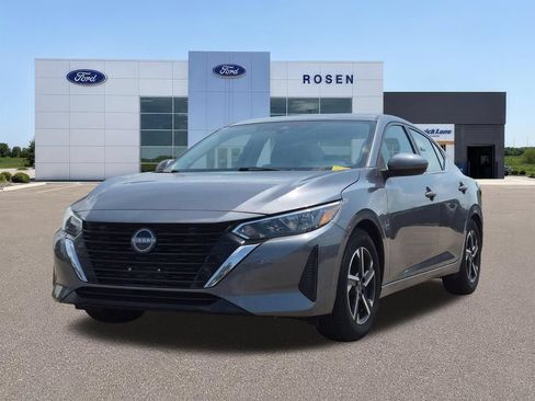Used 2024 Nissan Sentra SV FWD image 7