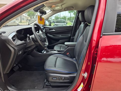 Certified 2025 Buick Encore GX Sport Touring w/ Advanced Technology Package FWD image 9