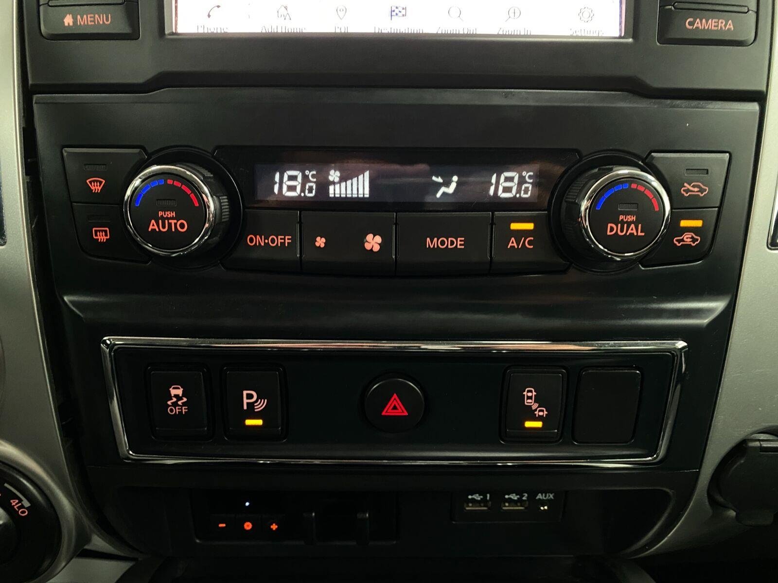 Used 2019 Nissan Titan SV AWD/4WD image 26