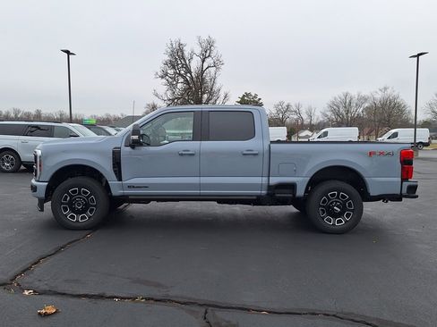 New 2026 Ford F250 Platinum image 32