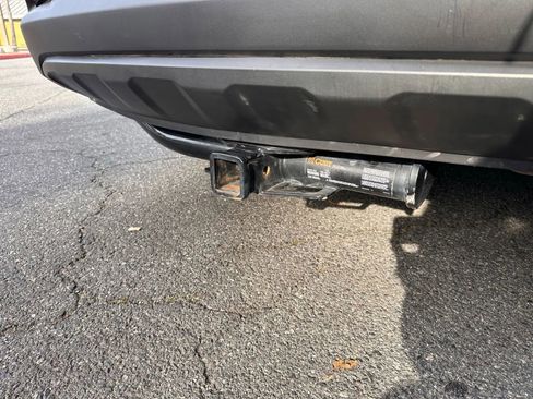 Used 2016 Kia Sorento LX Sport Utility 4D w/ LX Convenience Package image 10