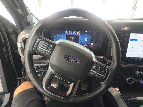 Used 2025 Ford F150 Platinum AWD/4WD image 12