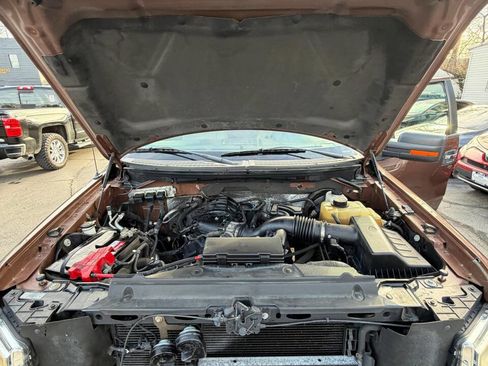 Used 2011 Ford F150 XLT w/ XLT Chrome Pkg image 25