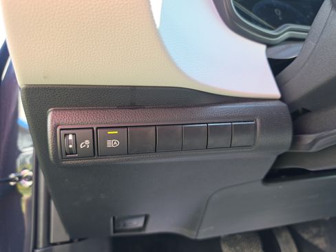 Used 2025 Toyota Corolla FX w/ Convenience Package FWD image 18