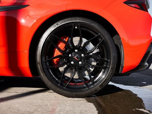 Used 2023 Chevrolet Corvette Z06 w/ Stealth Interior Trim Package RWD image 24