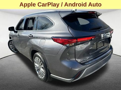 Used 2022 Toyota Highlander Platinum image 8