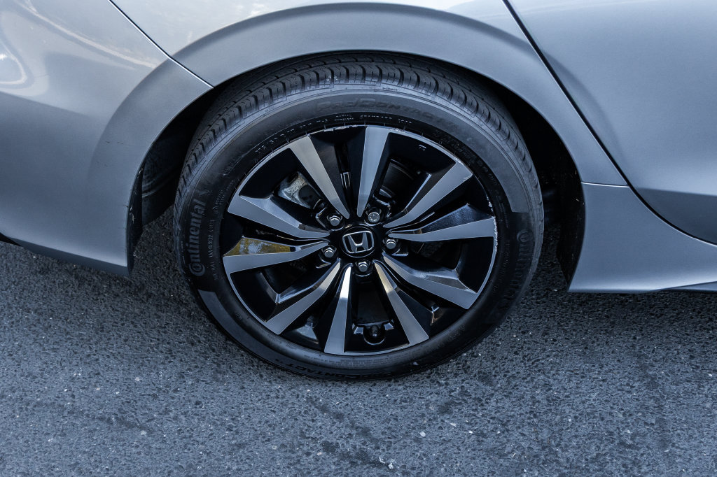 Used 2024 Honda Civic EX-L image 5