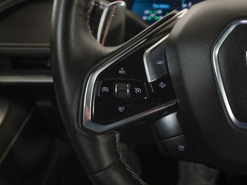 Used 2024 Chevrolet Corvette Stingray Preferred Cpe w/ Z51 Performance Package image 18