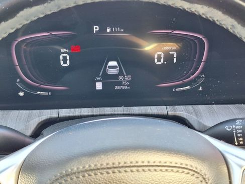 Used 2023 Kia Telluride EX w/ EX Captain's Chair Package image 15