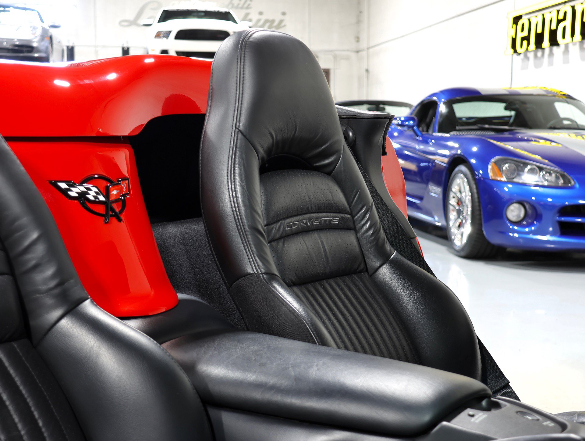 Used 2004 Chevrolet Corvette Convertible w/ Preferred Equipment Group RWD image 77